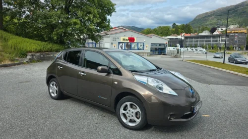 NISSAN LEAF 30kWh Acenta 30kWh