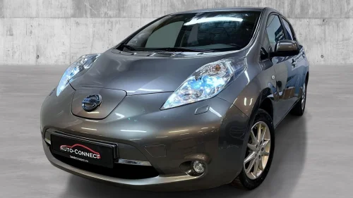 NISSAN LEAF 30kWh 30KW TEKNA/ SKINN/ R.KAMERA/ NAVI/ BOSE/ LED LYS++