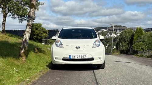 NISSAN LEAF 30kWh Tekna 30kWh