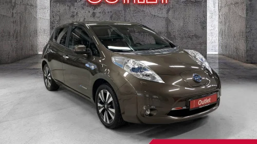NISSAN LEAF 30kWh Tekna 30kWh OUTLET/SKINN/BOSE/LED/APP/NAVI/360CAM+++