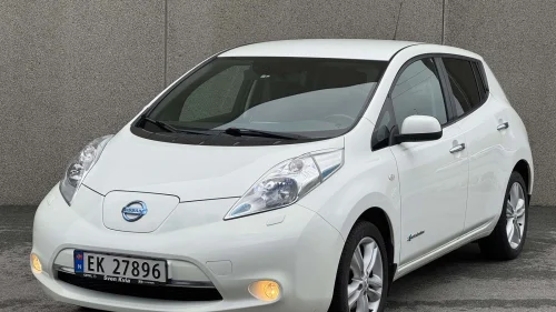 NISSAN LEAF 30kWh Nordic 30kWh / R cam / Norsk / Varmepumpe / 10 Streker