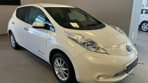 NISSAN LEAF 30kWh EV Tekna/30Kw/