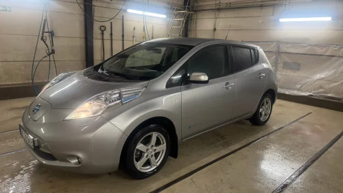 NISSAN LEAF 30kWh Acenta 30kWh