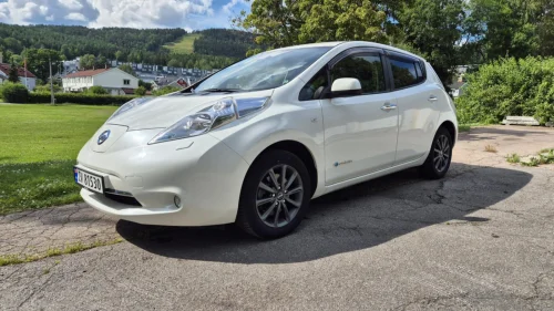 NISSAN Leaf 30kWh Acenta 30kWh