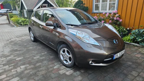 NISSAN LEAF 30kWh Acenta 30kWh
