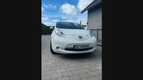 NISSAN Leaf 30kWh Acenta 30kWh