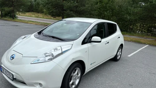 NISSAN Leaf 30kWh ZE0