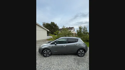NISSAN LEAF 30kWh Tekna 30kWh (K)