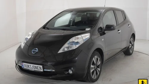 NISSAN LEAF 30kWh 30 KWH TEKNA NAVI CRUISE 360-KAMERA RATTVARME DAB SKINN