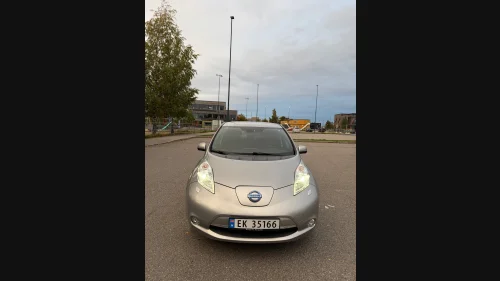 NISSAN LEAF 30kWh Tekna 30kWh