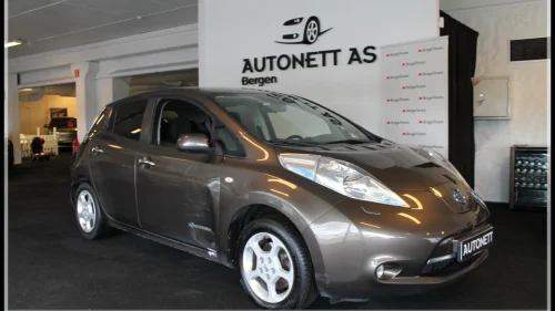 NISSAN LEAF 30kWh 30KW,EU-OK TIL 03-2027,DIVERSE SKRAPER/BULKER!