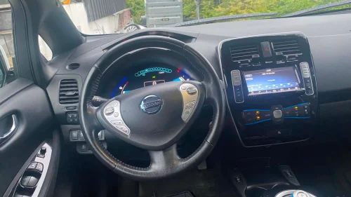NISSAN Leaf 30kWh