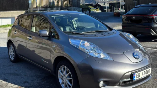 NISSAN LEAF 30kWh Tekna 30kWh