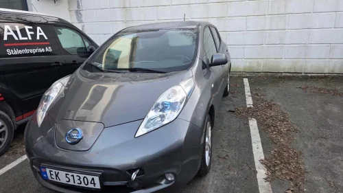 NISSAN Leaf 30kWh Tekna 30kWh 10 STREAK