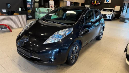 NISSAN LEAF 24kWh Tekna/EN EIER/EU 12/26/ SKINN/360Kamera/ 12/12 batteri