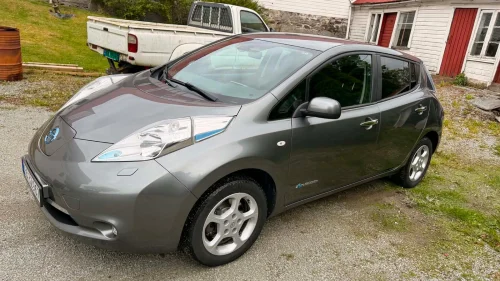 NISSAN Leaf 24kWh ZEO