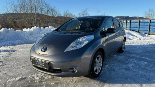 NISSAN Leaf 30kWh Tekna 30kWh/360Kamera/Navi/rattvarmer/parkvarmer/++