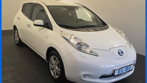 NISSAN LEAF 30kWh 30kWh /NORSK /KAMERA /NAVI /EU AUGUST 2027/ MERCASOL/++