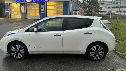 NISSAN LEAF 30kWh Tekna 30kWh