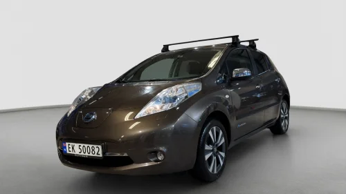 NISSAN LEAF 30kWh Tekna 30kWh Rattvarme/Varmepumpe/Skinn/360cam/EU 2028