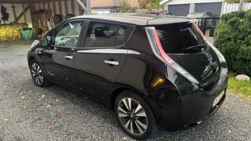 NISSAN LEAF 30kWh Tekna 30kWh