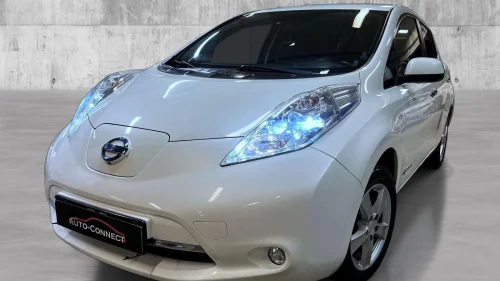 NISSAN Leaf 30kWh 30KW TEKNA/ SKINN/ R.KAMERA/ NAVI/ BOSE/ LED LYS++