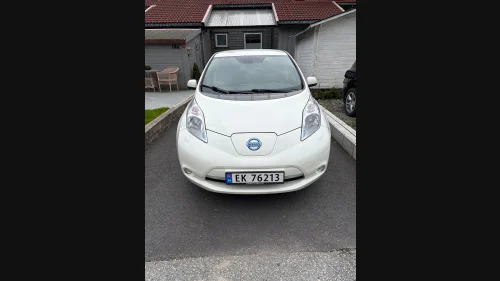 NISSAN LEAF 30kWh Acenta 30kWh