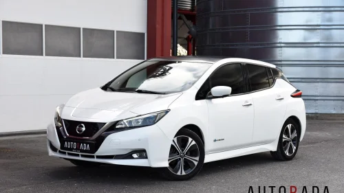 NISSAN LEAF 40kWh 40kWh N-Connecta // Ny EU Navi Keyless 360kamera ++