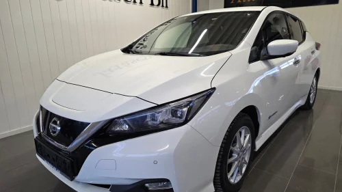 NISSAN LEAF 40kWh 40kWh Tekna, bose, eu mars 2028, delskinn