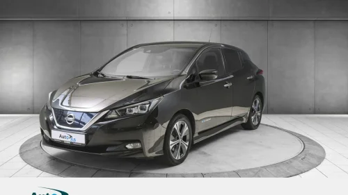 NISSAN LEAF 40kWh 40 KWh. 360 kamera, acc, varme ratt+++
