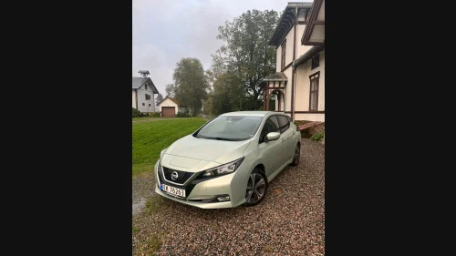 NISSAN LEAF 40kWh 40kWh Launch Edition