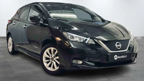 NISSAN LEAF 40kWh Acenta 40Kwh/ ProPILOT / 360 Kam / Carplay / e-Pedal
