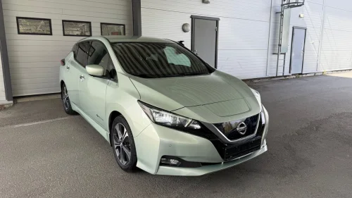 NISSAN LEAF 40kWh 40kWh/270 KM/1 EIER/360KAMERA/RATTVARME