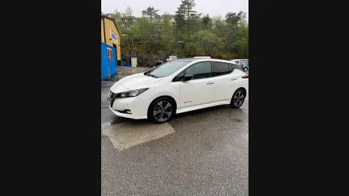NISSAN Leaf 40kWh TEKNA 40KWH 90KW