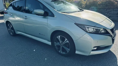 NISSAN LEAF 40kWh 40KWH/150HK/270KM WLTP/360KAMERA/ACC/PDC/NAVI/TLF/S+V++