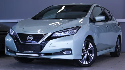 NISSAN LEAF 40kWh 40kWh NAVI/360-KAMERA/DAB/RATTVARME/VARMEPUMPE/EU-2028