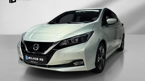 NISSAN LEAF 40kWh Launch Edition 40kWh 270km. | 1eier ACC Navi 360 ++