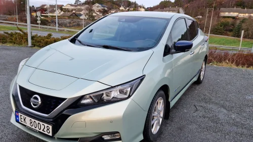 NISSAN LEAF 40kWh 40kWh N-Connecta 360 KAMERA/RATTVARME/ACC/+++