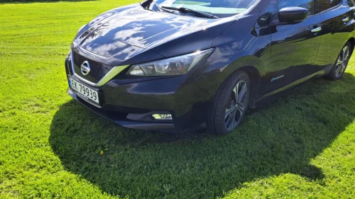 NISSAN LEAF 40kWh 40kWh Launch Edition