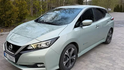 NISSAN LEAF 40kWh 40kWh 270km ACC Navi Kamera Ny service Euok 09/28