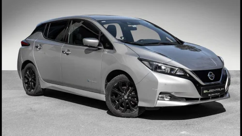 NISSAN LEAF 40kWh N-CONNECTA 40 KWH ACC KEYLESS KAMERA DAB++