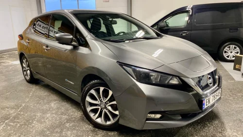 NISSAN LEAF 40kWh 40kWh/360 Kamera/DAB/Navi/ACC/BLIS/Bluetooth ++