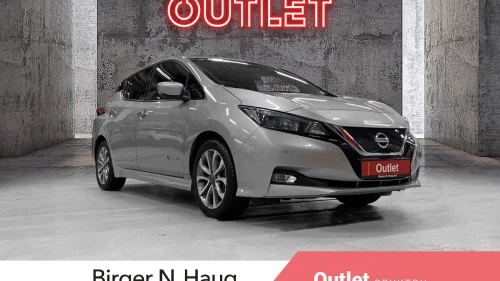 NISSAN LEAF 40kWh 40kWh Launch Edition /OUTLET/360KAMERA/ACC