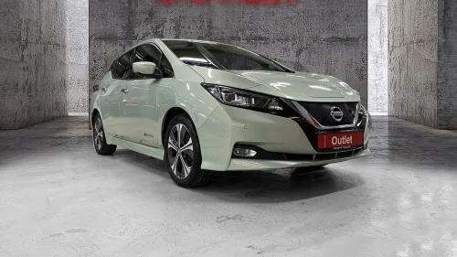 NISSAN LEAF 40kWh 40kWh Launch Edition /360CAM/VARMEPUMPE/ACC/