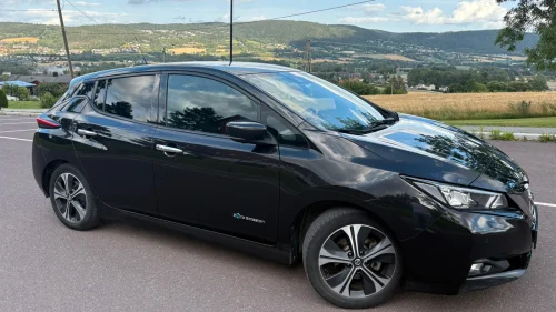 NISSAN LEAF 40kWh 40kWh Launch Edition