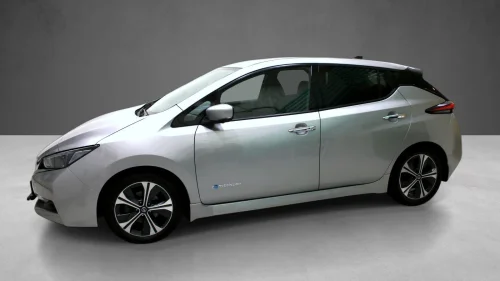 NISSAN LEAF 40kWh 40kWh E-Pedal 360Kamera Ny EU Ny Service Utstyrs Bombe