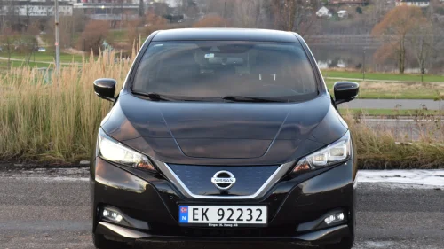 NISSAN LEAF 40kWh N-connecta 40kWh/ACC/Blindsone/Kamera/Rattvarme/Keyless