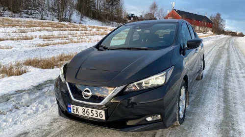 NISSAN LEAF 40kWh 40kWh/N-Connecta Launch Edition/Lav.km/LED