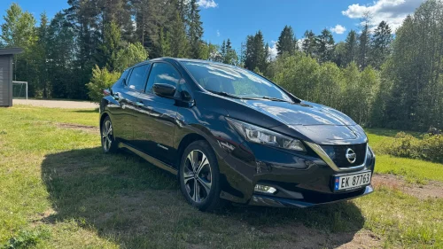 NISSAN LEAF 40kWh Launch Edition