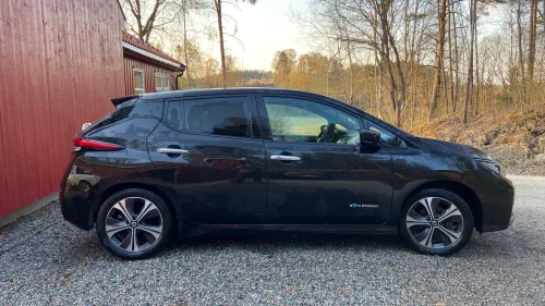 NISSAN LEAF 40kWh 40kWh Launch Edition